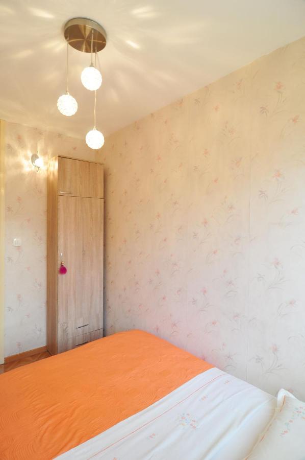 Full Equipped Flat Close To All Split Buitenkant foto